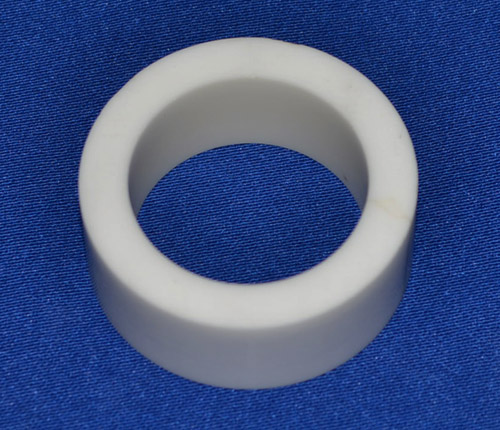 為什么都選擇氧化鋯陶瓷環用作襯套？